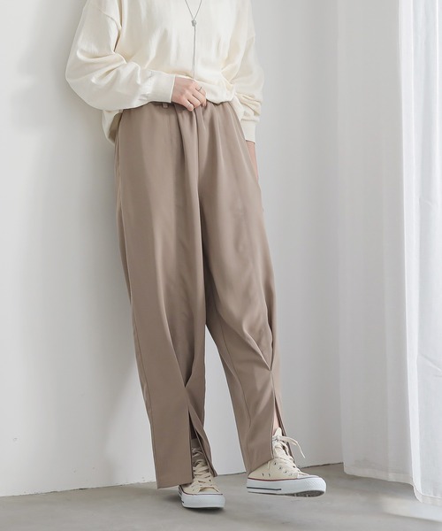 n'OrLABEL（ノアールレーベル）の「フロントスリットテーパードパンツ（スラックス・レディース・チャコール/ベージュ/ブラック・2/1）」の6枚目の写真