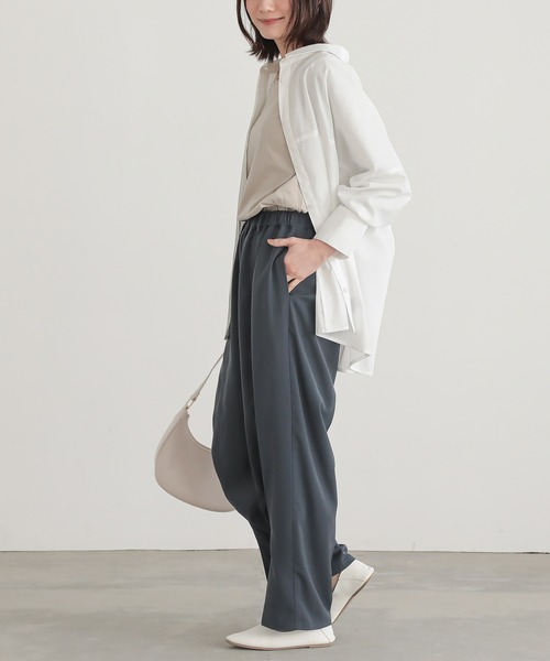 n'OrLABEL（ノアールレーベル）の「フロントスリットテーパードパンツ（スラックス・レディース・チャコール/ベージュ/ブラック・2/1）」の18枚目の写真