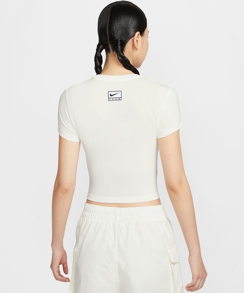 NIKE(ナイキ)の「NIKE/ナイキ クロップド丈/ミニTシャツ HQ1710-010/HQ1710-133(Tシャツ/カットソー・レディース・ブラック/オフホワイト・S/M)」の10枚目の写真