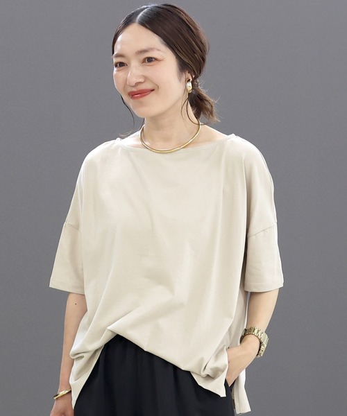 Aletta vita（アレッタビータ）の「オーガニックコットンボートネックワイドプルオーバー（Tシャツ/カットソー・レディース・オフホワイト/ブラック/グレイッシュベージュ/ダークブラウン・FREE）」の4枚目の写真