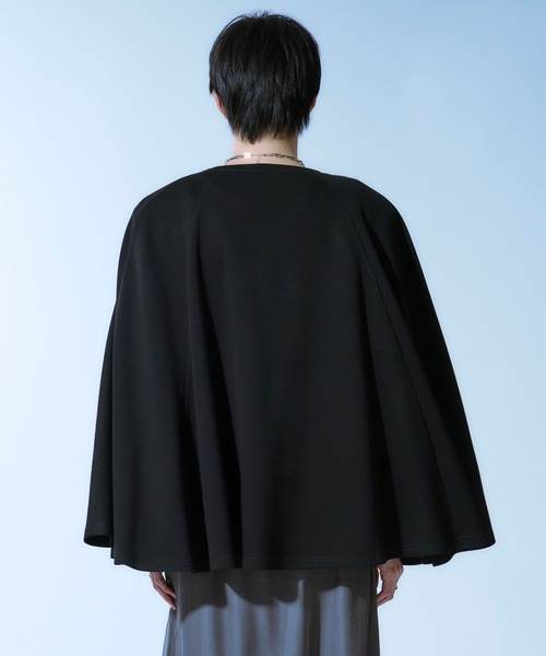 Ellno Loset(エルノロゼット)の「ケープスリーブポンチプルオーバー(Tシャツ/カットソー・メンズ・オフホワイト/ブラック・MEDIUM/SMALL/LARGE)」の9枚目の写真