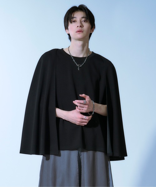 Ellno Loset(エルノロゼット)の「ケープスリーブポンチプルオーバー(Tシャツ/カットソー・メンズ・オフホワイト/ブラック・MEDIUM/SMALL/LARGE)」の3枚目の写真