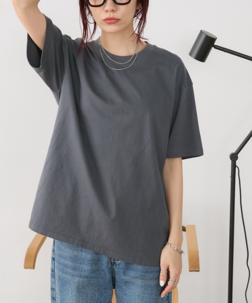 Auntie Rosa Holiday(アンティローザホリデー)の「ベーシックコットンTEE(Tシャツ/カットソー・レディース・ホワイト/ダークブラウン/ブラック/ネイビー/ピンク/ダークグレー/ラベンダー・SMALL/LARGE/XXX-LARGE)」の4枚目の写真