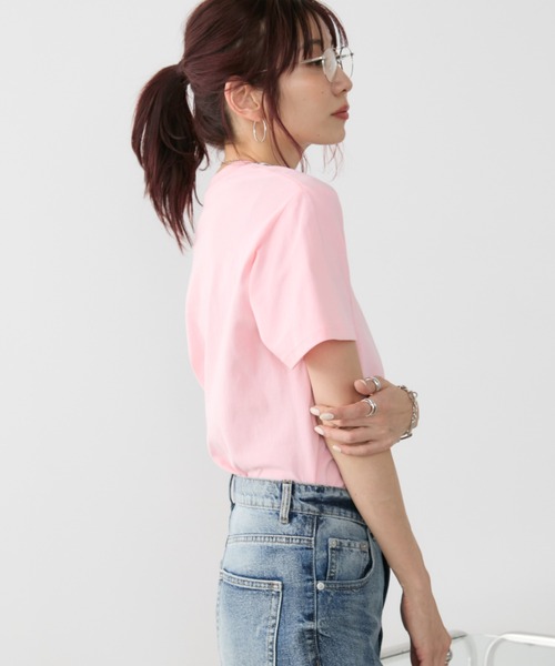 Auntie Rosa Holiday(アンティローザホリデー)の「ベーシックコットンTEE(Tシャツ/カットソー・レディース・ホワイト/ダークブラウン/ブラック/ネイビー/ピンク/ダークグレー/ラベンダー・SMALL/LARGE/XXX-LARGE)」の9枚目の写真