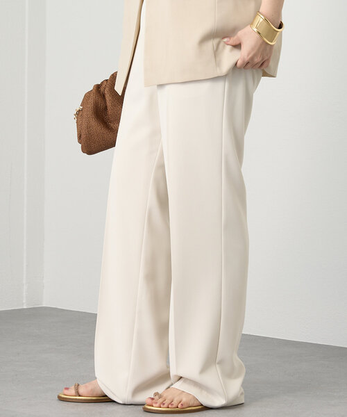 LOUNGEDRESS(ラウンジドレス)の「ストレートパンツ(スラックス・レディース・ライトグレー/ブラック/アイボリー・SMALL/MEDIUM)」の2枚目の写真