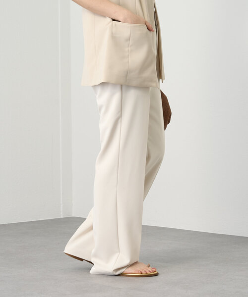 LOUNGEDRESS(ラウンジドレス)の「ストレートパンツ(スラックス・レディース・ライトグレー/ブラック/アイボリー・SMALL/MEDIUM)」の9枚目の写真