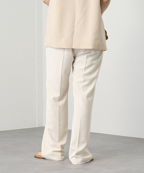 LOUNGEDRESS(ラウンジドレス)の「ストレートパンツ(スラックス・レディース・ライトグレー/ブラック/アイボリー・SMALL/MEDIUM)」の10枚目の写真