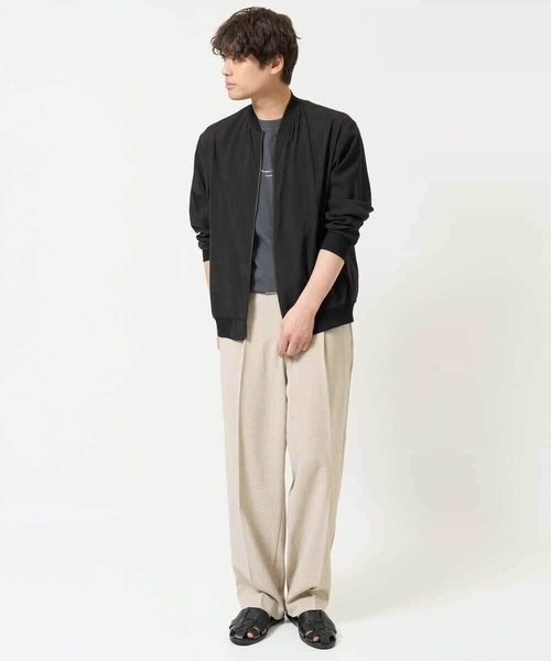 a.v.v(アーヴェヴェ)の「【接触冷感】ミニロゴプリントセミワイドシルエットカットソー(Tシャツ/カットソー・メンズ・ホワイト/チャコールグレー/グリーン・44/48/50/46)」の7枚目の写真