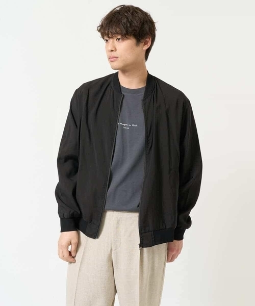 a.v.v(アーヴェヴェ)の「【接触冷感】ミニロゴプリントセミワイドシルエットカットソー(Tシャツ/カットソー・メンズ・ホワイト/チャコールグレー/グリーン・44/48/50/46)」の10枚目の写真