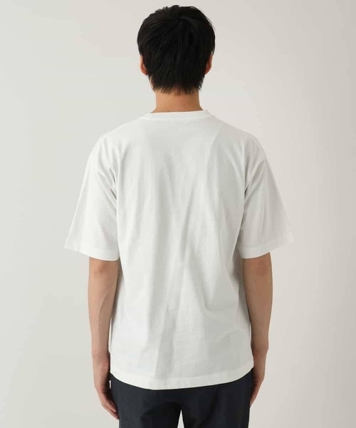 a.v.v(アーヴェヴェ)の「【接触冷感】ミニロゴプリントセミワイドシルエットカットソー(Tシャツ/カットソー・メンズ・ホワイト/チャコールグレー/グリーン・44/48/50/46)」の15枚目の写真
