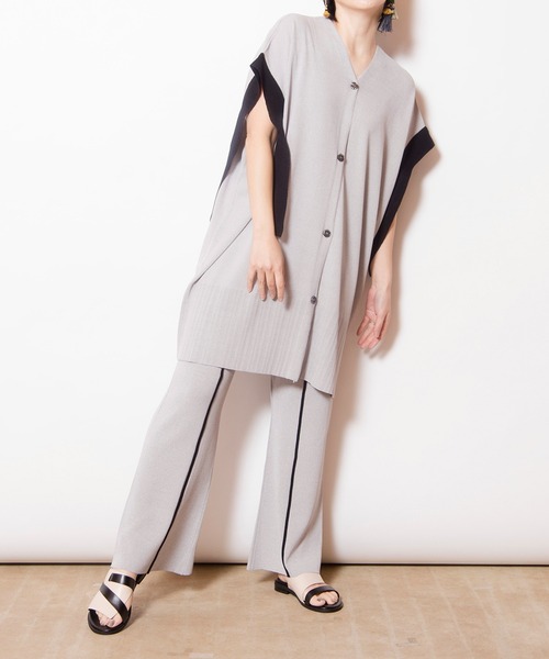 【限定販売】 OSMOSIS（オズモーシス）の「2WAYラインニットカーディガン トップス