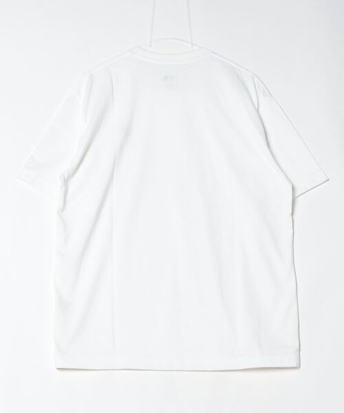 THE NORTH FACE（ザノースフェイス）の「ザ ノース フェイス THE NORTH FACE S/S Small Box Logo Tee_ショートスリーブスモールボックスロゴティー（Tシャツ/カットソー・メンズ・ネイビー/ブラウン/ホワイト/ブラック・S/M/L/LL/3L）」の5枚目の写真