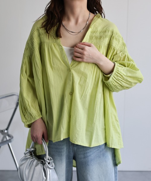 ap retro(アプレトロ)の「【India Fabric】ピンタックフレアブラウス / コットン100%(シャツ/ブラウス・レディース・ブラック/ライトブルー/オフホワイト/ブルー/ホワイト系その他/ピンク/ブルー系その他/イエロー/レッド・MEDIUM/LARGE)」の7枚目の写真
