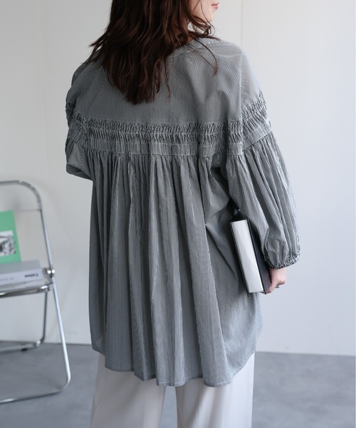 ap retro(アプレトロ)の「【India Fabric】ピンタックフレアブラウス / コットン100%(シャツ/ブラウス・レディース・ブラック/ライトブルー/オフホワイト/ブルー/ホワイト系その他/ピンク/ブルー系その他/イエロー/レッド・MEDIUM/LARGE)」の20枚目の写真