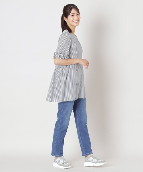 TO BE CHIC(トゥー ビー シック)の「カラミストライプ チュニックブラウス(チュニック・レディース・ダークネイビー/ブルー/ピンク系その他2・42/40)」の11枚目の写真