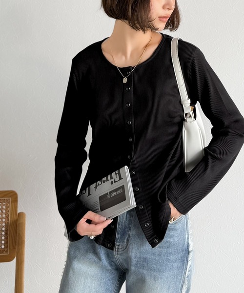 classicalelf(クラシカルエルフ)の「大人の余裕を纏う。前後2wayドットボタンリブ素材カーディガン(長袖)(Tシャツ/カットソー・レディース・ブラック/ライトグレー/チャコール/アイボリー/ブルー・LARGE/X-LARGE/SMALL/MEDIUM)」の12枚目の写真