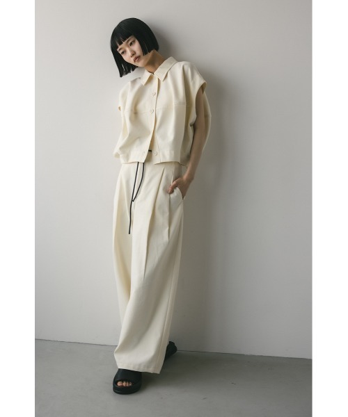 STYLEMIXER（スタイルミキサー）の「フォルムショートベスト（シャツ/ブラウス・レディース・アイボリー/ブラック/ブラウン・FREE）」の5枚目の写真