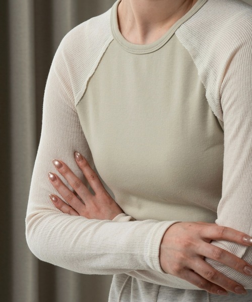 lawgy（ラウジー）の「rib knit docking raglan sleeve T / リブニットドッキングラグランスリーブT（Tシャツ/カットソー・レディース・アイボリー/グリーン系その他/ライトグレー・FREE）」の6枚目の写真