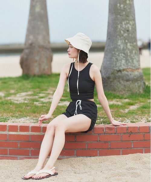 ad thie(アドティエ)の「フリンジデザイン フラットサンダル(サンダル・レディース・アイボリー/ブラック・LARGE/MEDIUM)」の16枚目の写真