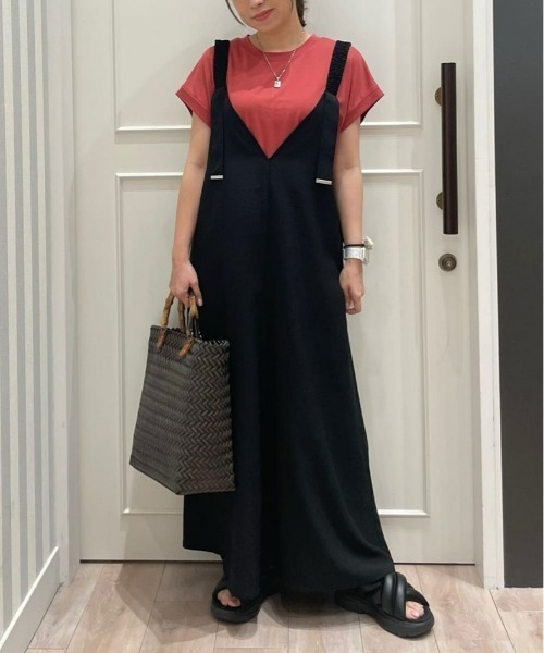 Right-on(ライトオン)の「【HONEYSUCKLE ROSE】2WAYジャンスカ(シャツワンピース・レディース・ブラック/ブラウン・L/M)」の1枚目の写真