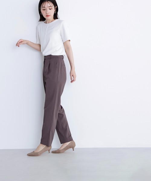 NATURAL BEAUTY BASIC（ナチュラルビューティーベーシック）の「◇サマードライタッチ SETUP テーパード（スラックス・レディース・ベージュ/ブラウン/チャコールグレー・MEDIUM/SMALL）」の12枚目の写真
