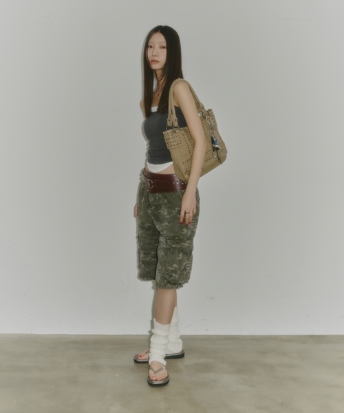 DTYYPE(ドタイプ)の「スタッズ付きサンダル(サンダル・レディース・ブラック/ホワイト/ダークグレー・SMALL/MEDIUM/LARGE/X-LARGE)」の14枚目の写真