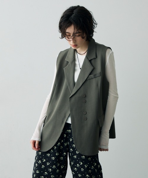 Trish（トリッシュ）の「テーラードアシメデザインジレ（テーラードジャケット・レディース・ベージュ/グレー・FREE）」の3枚目の写真