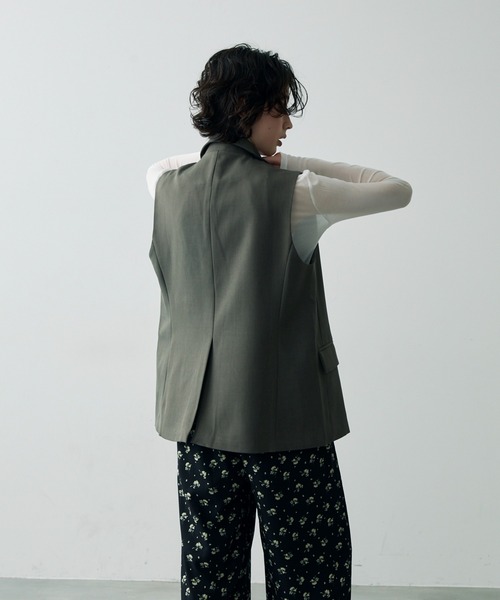 Trish（トリッシュ）の「テーラードアシメデザインジレ（テーラードジャケット・レディース・ベージュ/グレー・FREE）」の11枚目の写真