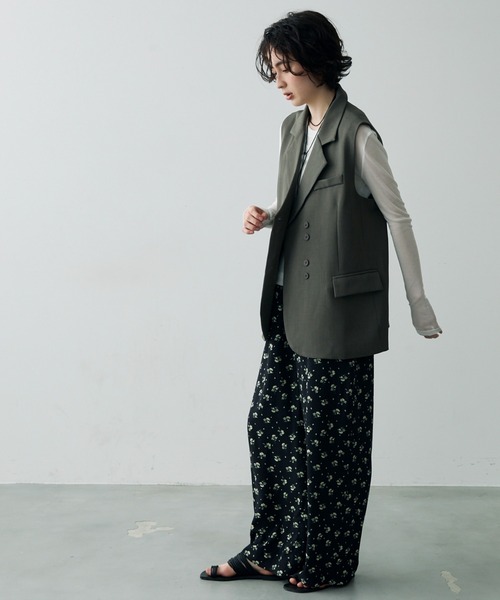 Trish（トリッシュ）の「テーラードアシメデザインジレ（テーラードジャケット・レディース・ベージュ/グレー・FREE）」の15枚目の写真