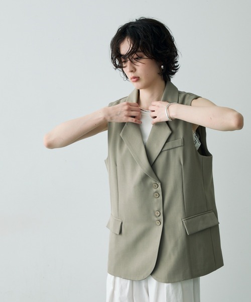 Trish（トリッシュ）の「テーラードアシメデザインジレ（テーラードジャケット・レディース・ベージュ/グレー・FREE）」の21枚目の写真