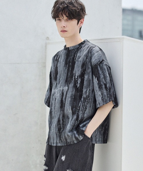 ASTRONOMY(アストロノミー)の「ビンテージ加工グラフィックTシャツ グラデーション/総柄(Tシャツ/カットソー・メンズ・ブラック系2/ホワイト系2/ブラック/ホワイト・S/M/L/XL)」の5枚目の写真