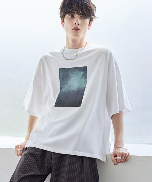 ビンテージ加工グラフィックTシャツ グラデーション/総柄（T