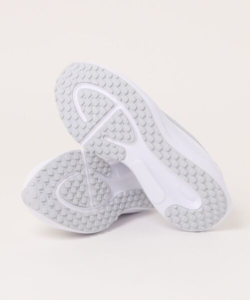 NIKE(ナイキ)の「《NIKE》W NIKE REVOLUTION 8(スニーカー・レディース・ホワイト/ブラック×ブラック/ホワイト系その他/コーラルピンク/ブラック×ホワイト/アイボリー/ピンク/ブルー系その他/ホワイト×レッド/パープル系その他/オレンジ/ホワイト系その他2/ブラウン系その他/オレンジ系その他/ブルー系その他2/ピンク系その他・23.0cm/23.5cm/24.0cm/24.5cm/25.0cm/22.5cm)」の18枚目の写真