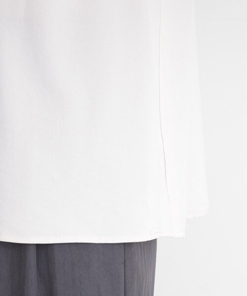 THE SHOP TK (ザ ショップ ティーケー )の「【ONOFF活躍】フリルデザインブラウス/セットアップ可(シャツ/ブラウス・レディース・ベージュ/ネイビー/アイボリー・12/13)」の22枚目の写真