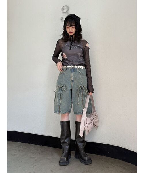 jouetie（ジュエティ）の「ジップスリットデニムハーフパンツ【セットアップ対応】（デニムパンツ・レディース・ブラック/ベージュ/ブルー・MEDIUM）」の22枚目の写真