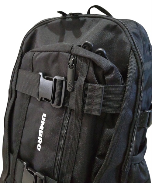 UMBRO(アンブロ)の「【umbro/アンブロ】 ドッキングリュック 大容量リュック(22L) & ショルダーバッグ(3L)(バックパック/リュック・レディース・ブラック/ブラウン・FREE)」の4枚目の写真