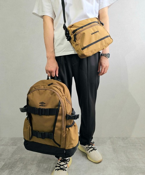 UMBRO(アンブロ)の「【umbro/アンブロ】 ドッキングリュック 大容量リュック(22L) & ショルダーバッグ(3L)(バックパック/リュック・レディース・ブラック/ブラウン・FREE)」の22枚目の写真