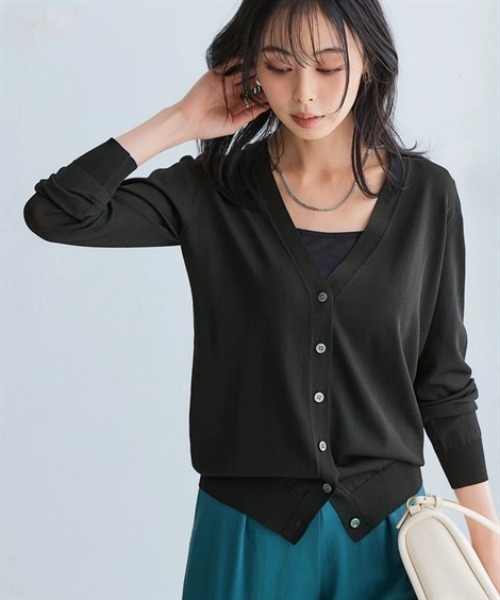 nissen（ニッセン）の「【アイスクリーンプレミアム】Vネックニットカーディガン（持続冷感・接触冷感・毛玉になりにくい・UVカット・洗濯機で洗える・遮熱）＜大きいサイズ有＞（カーディガン/ボレロ・レディース・杢グレー/モカ/ブラック/ブルー/オフホワイト・LL/S/M/L/3L）」の9枚目の写真