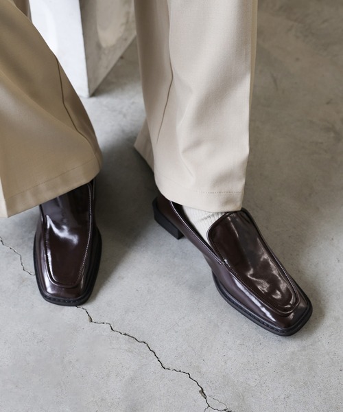 select MOCA(セレクトモカ)の「スクエアトゥシンプルローファー(ローファー・レディース・ブラウン/ブラック・LARGE/MEDIUM/SMALL)」の21枚目の写真