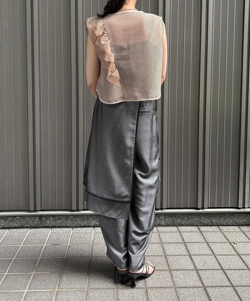 &g'aime（アンジェム）の「【&g'aime】メッシュボリュームフリルベスト　Mesh Volume Frill Vest（シャツ/ブラウス・レディース・ベージュ/ブラック・FREE）」の22枚目の写真