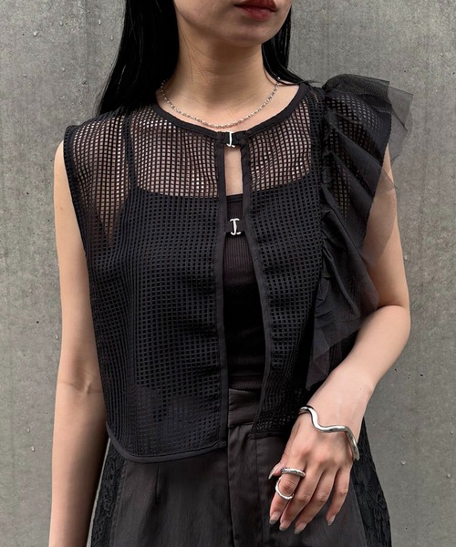 &g'aime（アンジェム）の「【&g'aime】メッシュボリュームフリルベスト　Mesh Volume Frill Vest（シャツ/ブラウス・レディース・ベージュ/ブラック・FREE）」の19枚目の写真