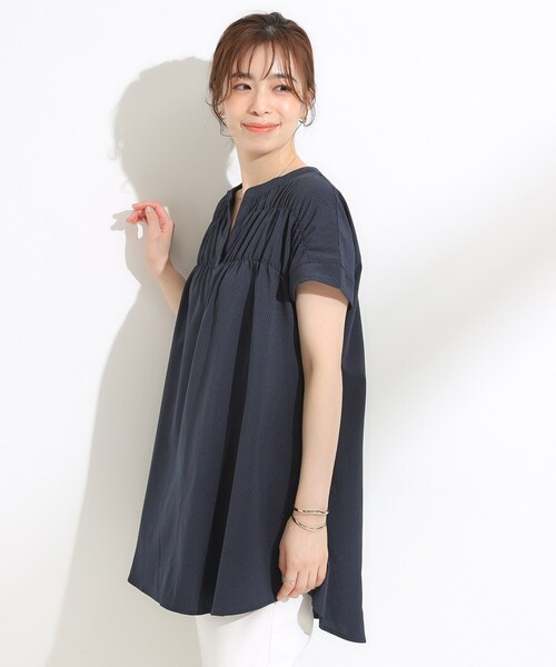 SHOO・LA・RUE(シューラルー)の「【S-LL/ひんやり/体型カバー】サッカーストライプ Aラインチュニックブラウス(チュニック・レディース・ブルー系その他4/ネイビー系2/グリーン系3/ピンク系その他・01/02/03/04)」の6枚目の写真