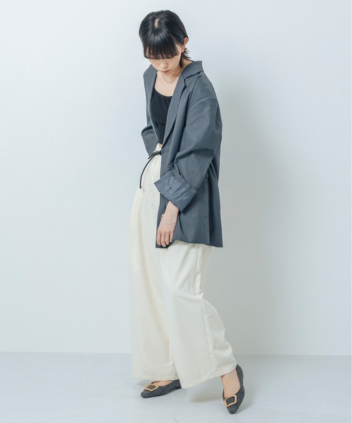 EVOL(イーボル)の「【軽量・クッション入り】ゴールドバックルフラットパンプス IZ5772(パンプス・レディース・ブラック/グレイッシュベージュ/グレー系その他・23.0cm/24.0cm/25.0cm/22.0cm/22.5cm/23.5cm/24.5cm)」の4枚目の写真