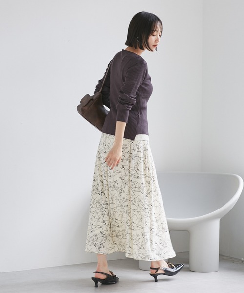 VIS(ビス)の「【WEB限定】フェイクレイヤードカーディガン(マルチWAY)(カーディガン/ボレロ・レディース・チャコールグレー/ベージュ/レッド・FREE)」の8枚目の写真