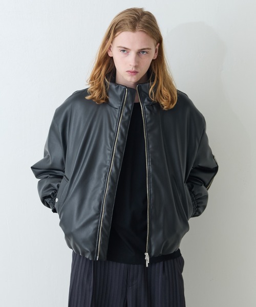 Lui's(ルイス)の「【Neucon/ニューコン】レザーボリュームパッファースタンドブルゾン(ブルゾン・メンズ・ブラック/ブラウン・2/1)」の7枚目の写真