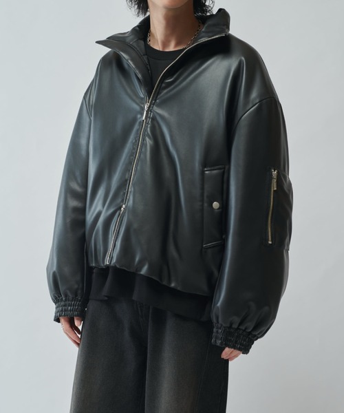 Lui's(ルイス)の「【Neucon/ニューコン】レザーボリュームパッファースタンドブルゾン(ブルゾン・メンズ・ブラック/ブラウン・2/1)」の21枚目の写真