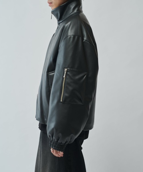 Lui's(ルイス)の「【Neucon/ニューコン】レザーボリュームパッファースタンドブルゾン(ブルゾン・メンズ・ブラック/ブラウン・2/1)」の18枚目の写真