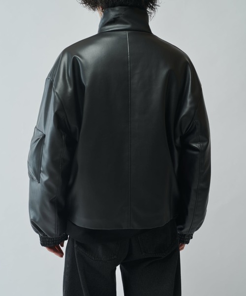 Lui's(ルイス)の「【Neucon/ニューコン】レザーボリュームパッファースタンドブルゾン(ブルゾン・メンズ・ブラック/ブラウン・2/1)」の19枚目の写真