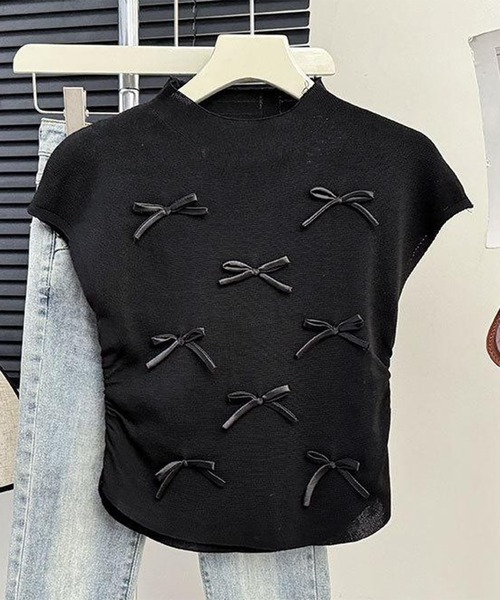 THE HITSS(ヒッツ)の「ランダム リボン サイドシャーリング リブニット ノースリーブ トップス 短丈(Tシャツ/カットソー・レディース・レッド/ピンク/グリーン/ブラック/アイボリー・FREE)」の7枚目の写真