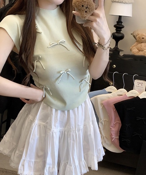 THE HITSS(ヒッツ)の「ランダム リボン サイドシャーリング リブニット ノースリーブ トップス 短丈(Tシャツ/カットソー・レディース・レッド/ピンク/グリーン/ブラック/アイボリー・FREE)」の19枚目の写真